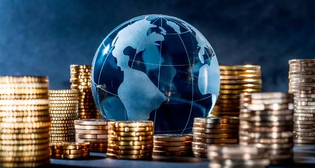 Gráfico representando o cenário econômico de 2025, com destaque para o aumento da taxa Selic, a restrição de crédito e a valorização do consórcio como alternativa estratégica para grandes investidores.