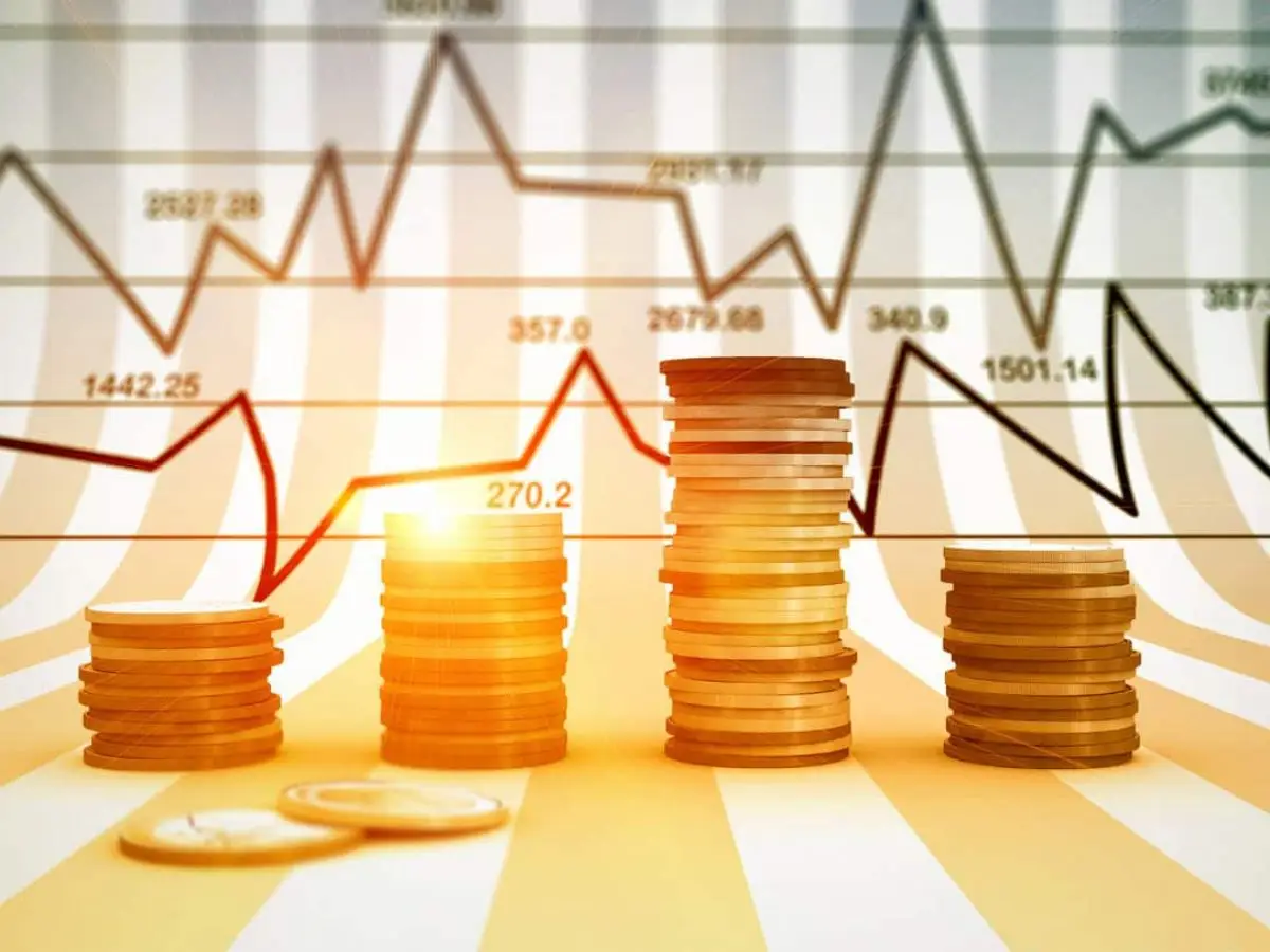 Gráfico da economia brasileira em setembro de 2025 mostrando juros altos e destaque para o crescimento do mercado de consórcios como alternativa ao financiamento